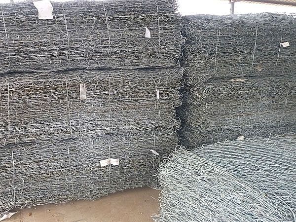 Hexagonal Mesh Fence for Farm Fencing