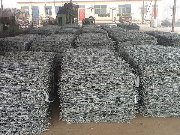 Hexagonal Mesh Fence for Farm Fencing